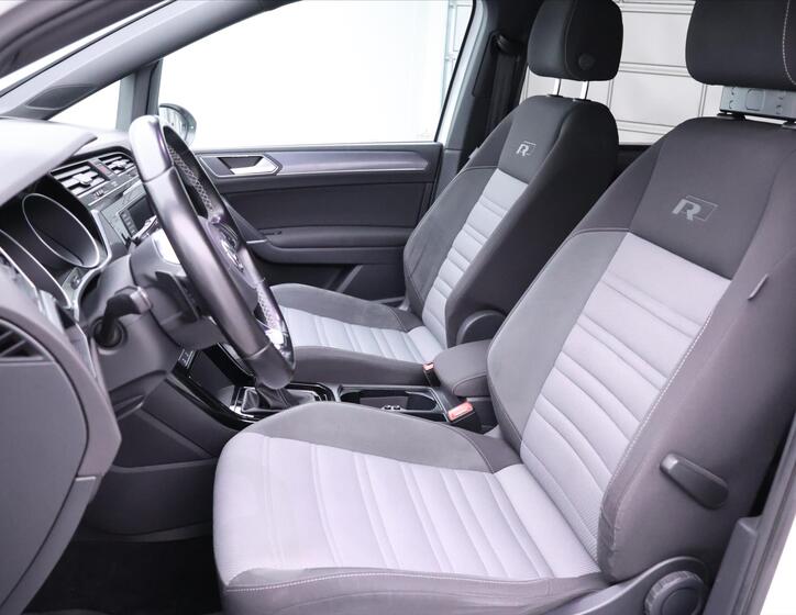 Volkswagen Touran 12