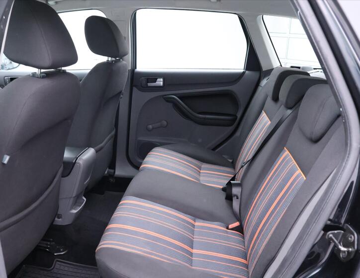 Ford Focus 13