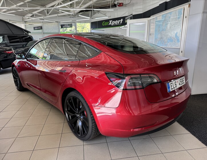Tesla Model 3 3