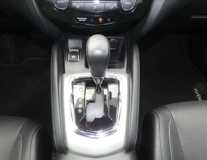 Nissan Qashqai 9