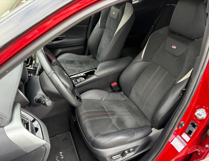 Toyota C-HR 9