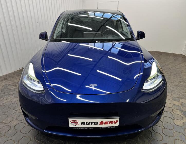 Tesla Model Y 13