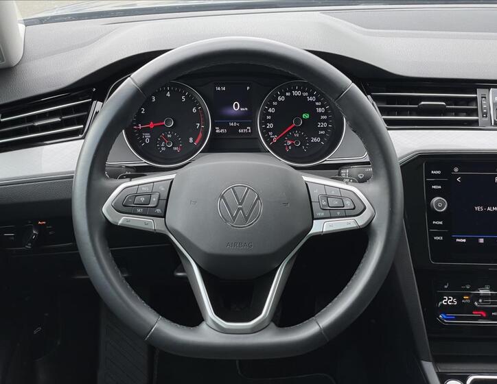 Volkswagen Passat 8