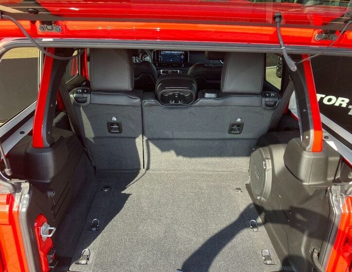 Jeep Wrangler 23