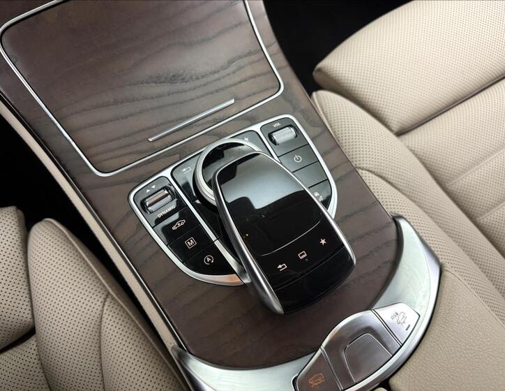 Mercedes-Benz GLC 26