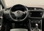 Volkswagen Tiguan 5