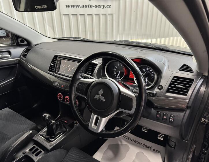 Mitsubishi Lancer 15