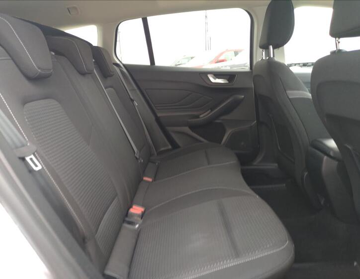 Ford Focus 13