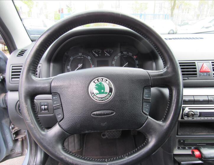 Škoda Octavia 12