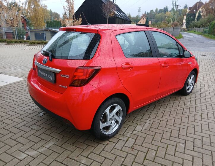 Toyota Yaris 6