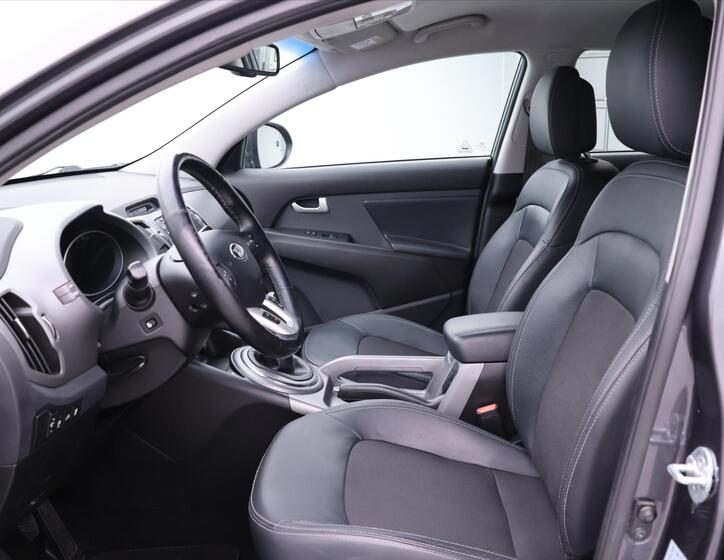 KIA Sportage 11