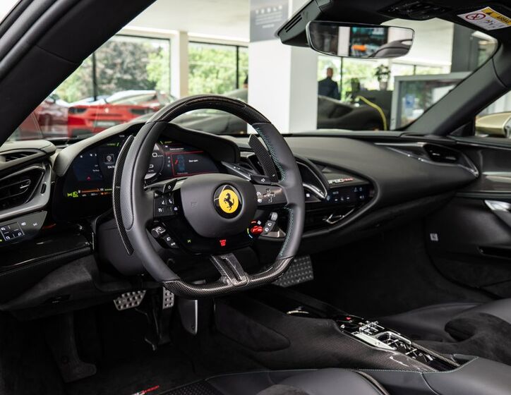 Ferrari SF90 5
