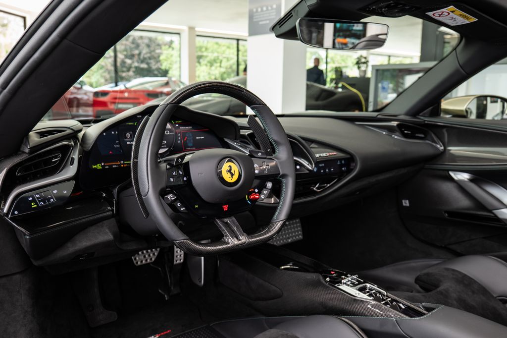 Ferrari SF90