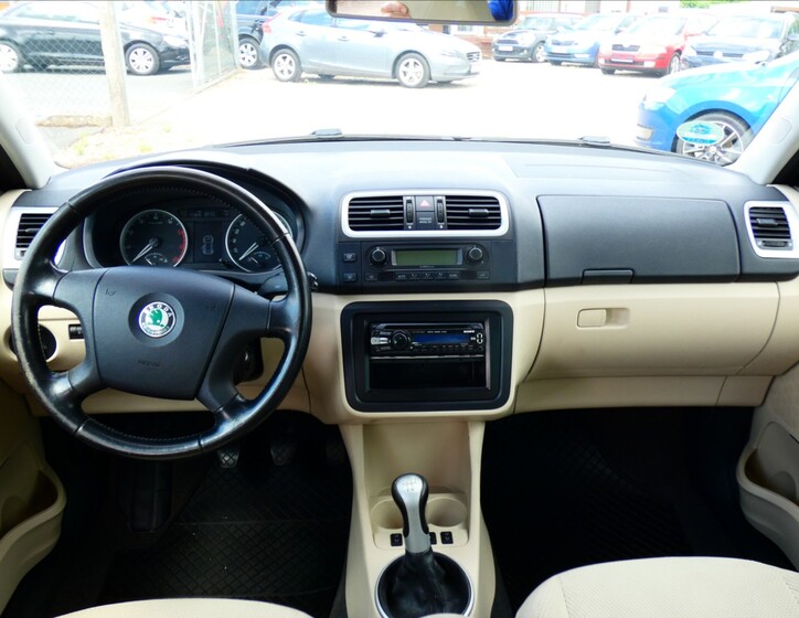 Škoda Roomster 7