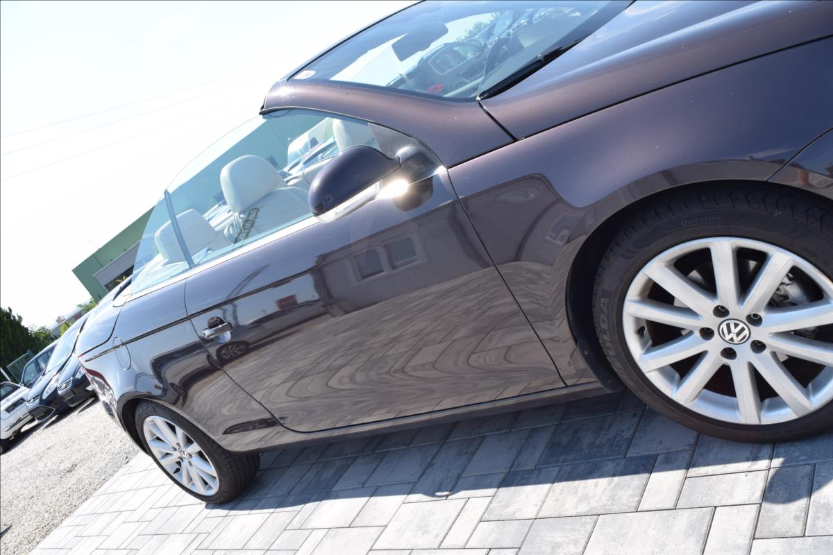 Volkswagen EOS