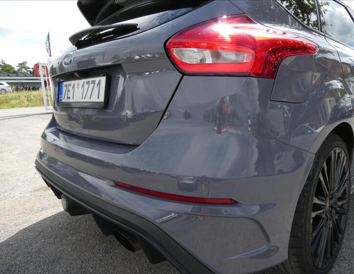 Ford Focus 10
