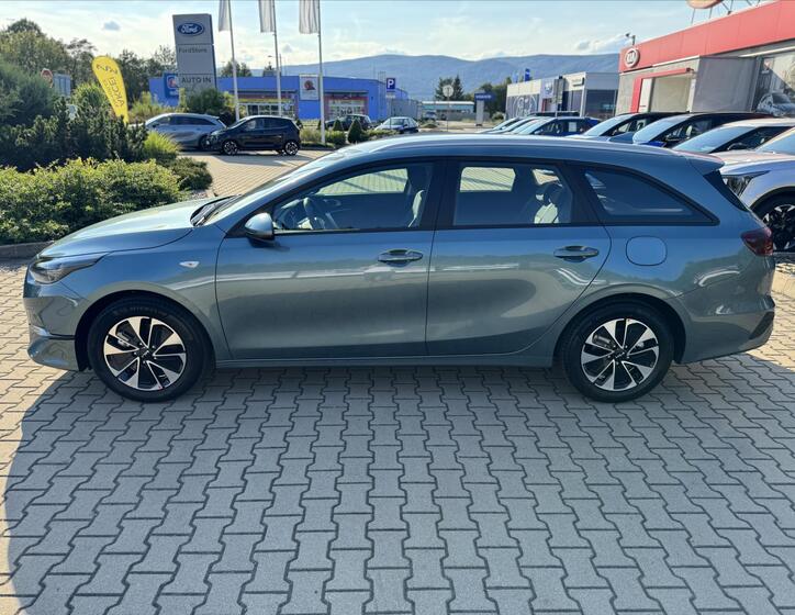 KIA Ceed 4
