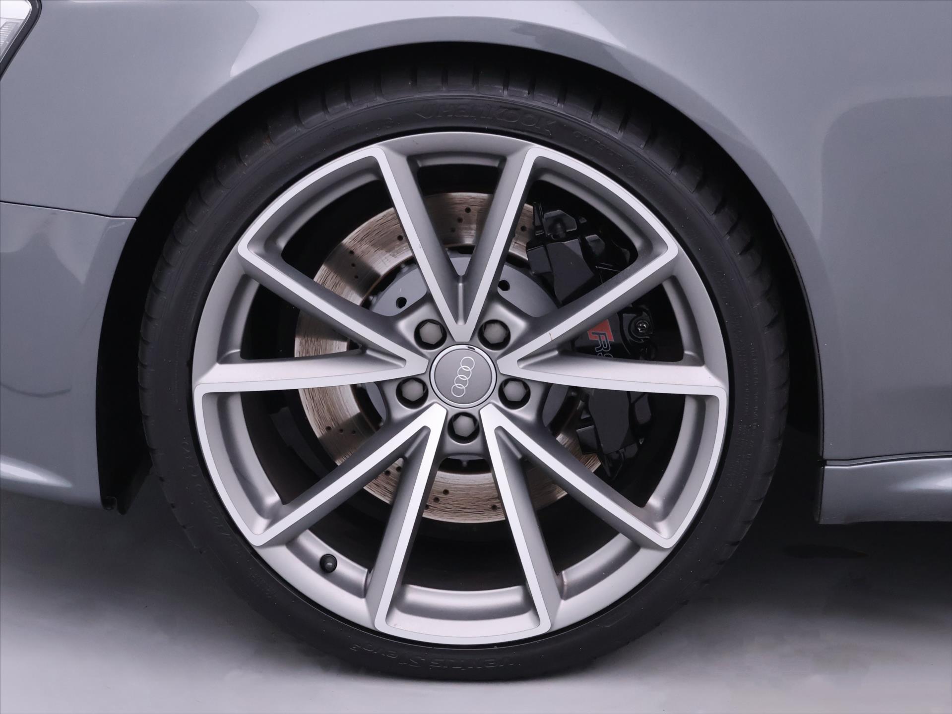 Audi RS 4