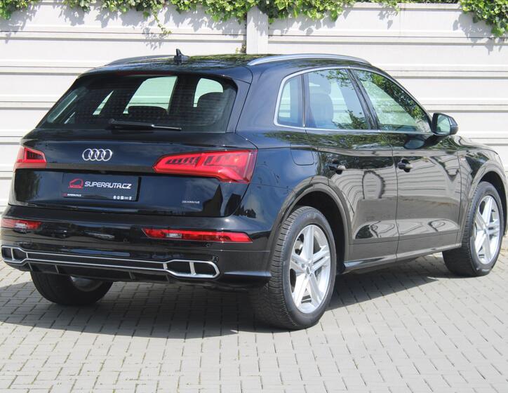 Audi Q5 6