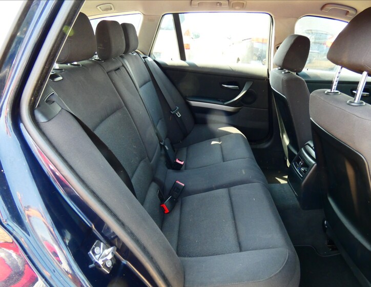BMW Řada 3 12
