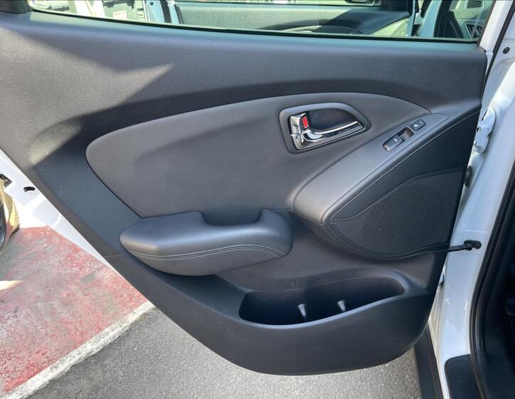Hyundai ix35 17