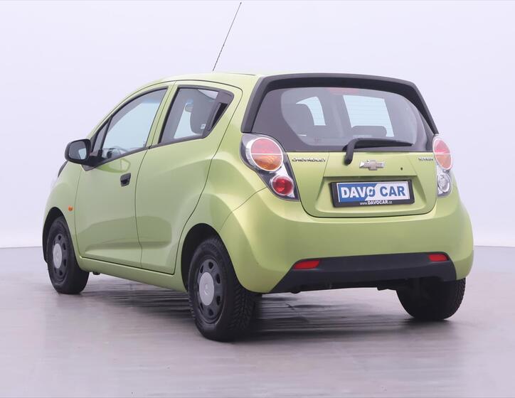 Chevrolet Spark 5