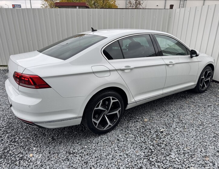 Volkswagen Passat 13