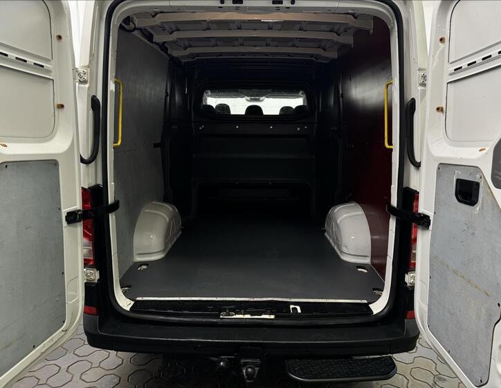 Volkswagen Crafter 28