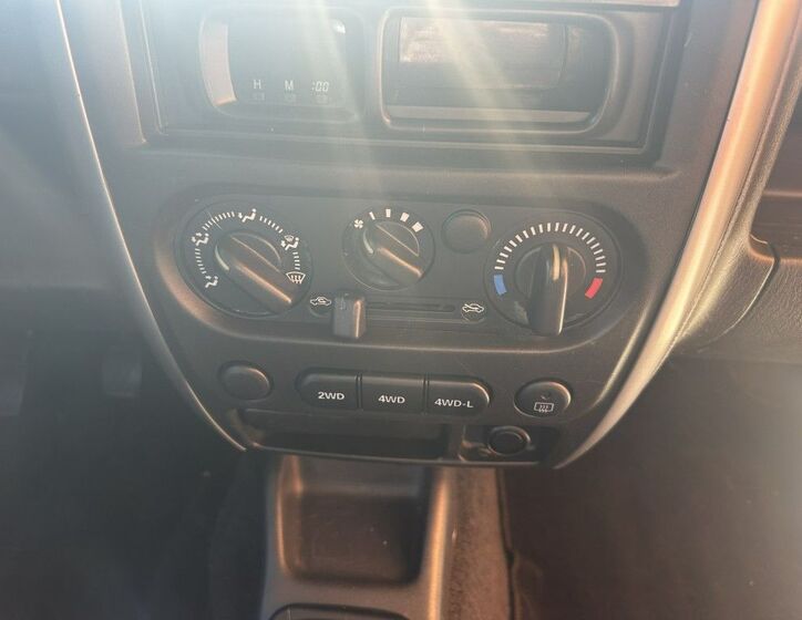 Suzuki Jimny 20