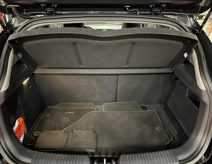 KIA Rio 12