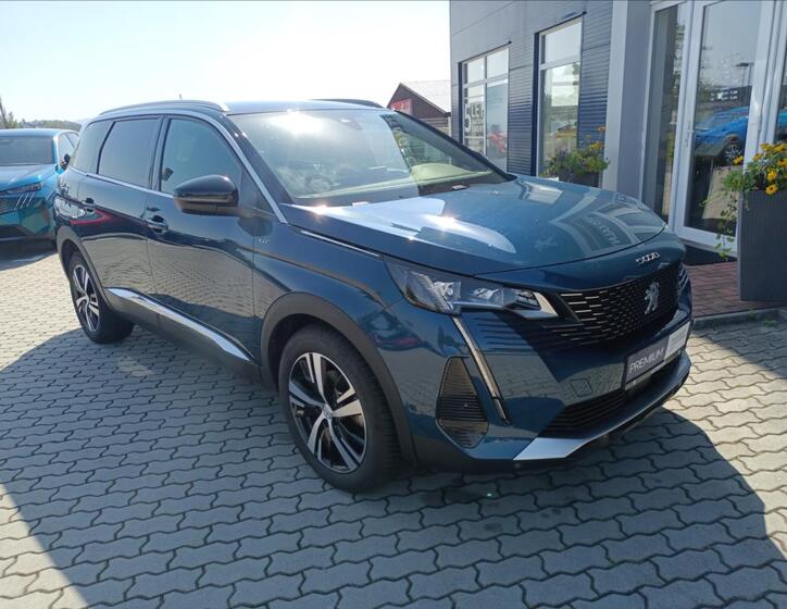Peugeot 5008 8