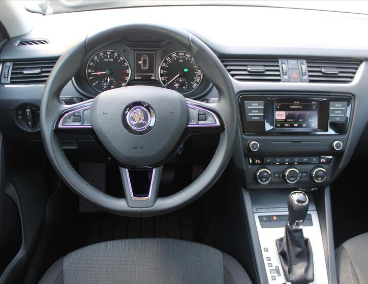 Škoda Octavia 12