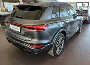 Audi Q6 5