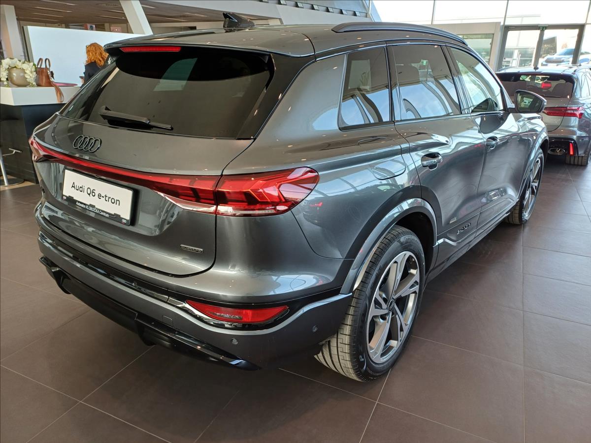 Audi Q6