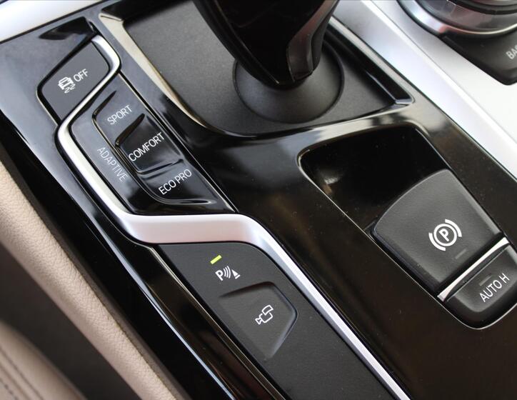 BMW Řada 5 18