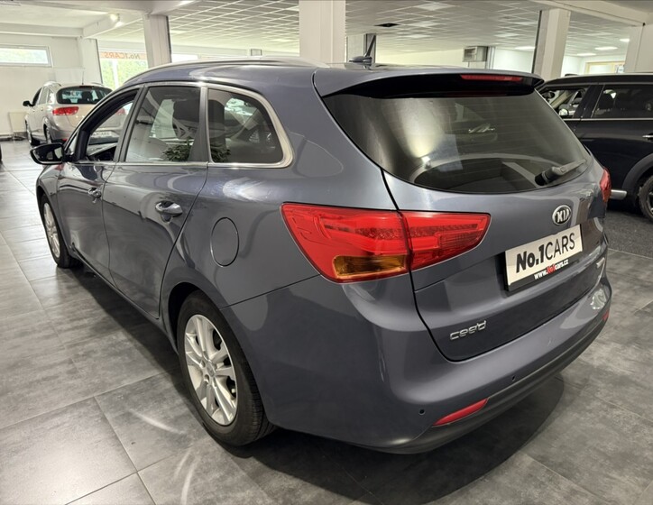 KIA Ceed 4