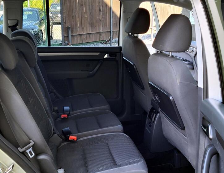 Volkswagen Touran 20