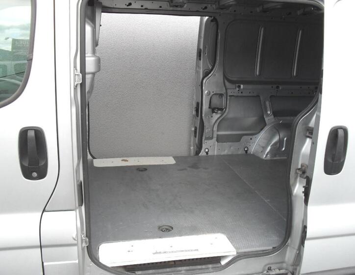Opel Vivaro 12