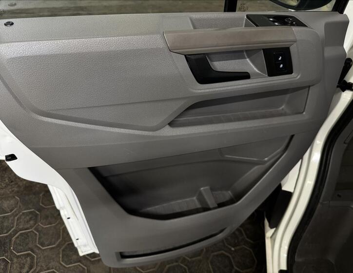 Volkswagen Crafter 14