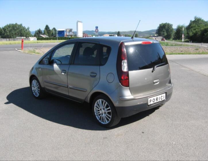 Mitsubishi Colt 6