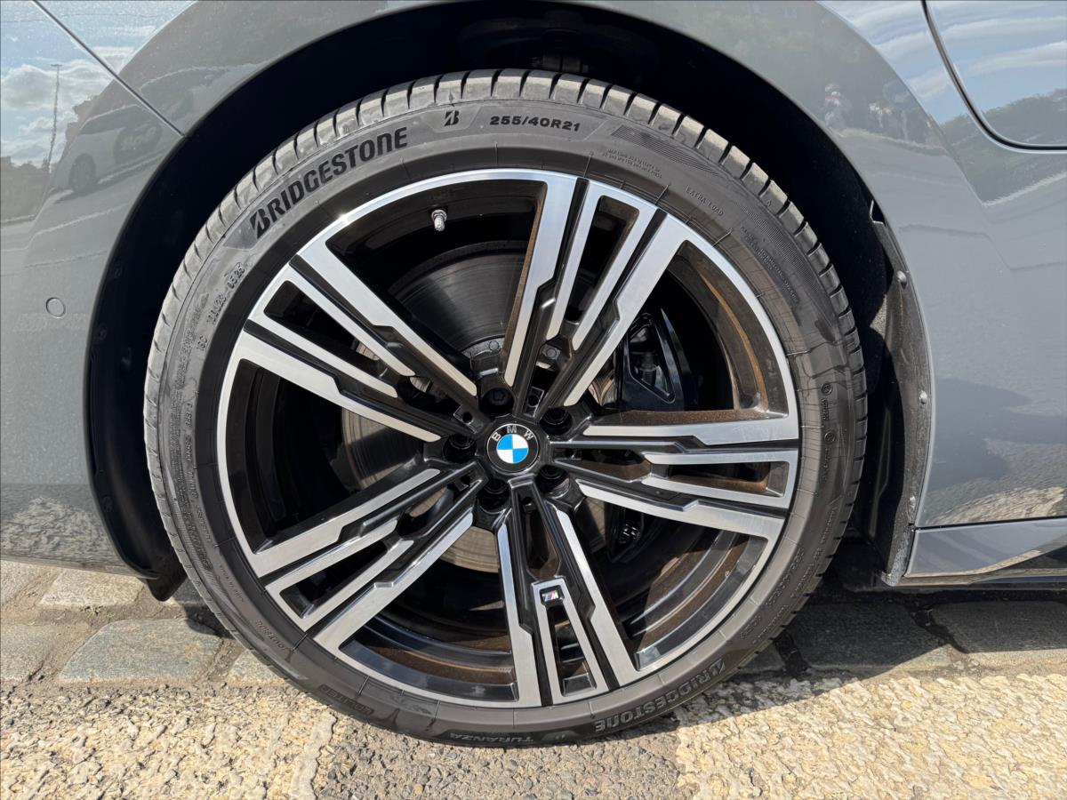 BMW Řada 7