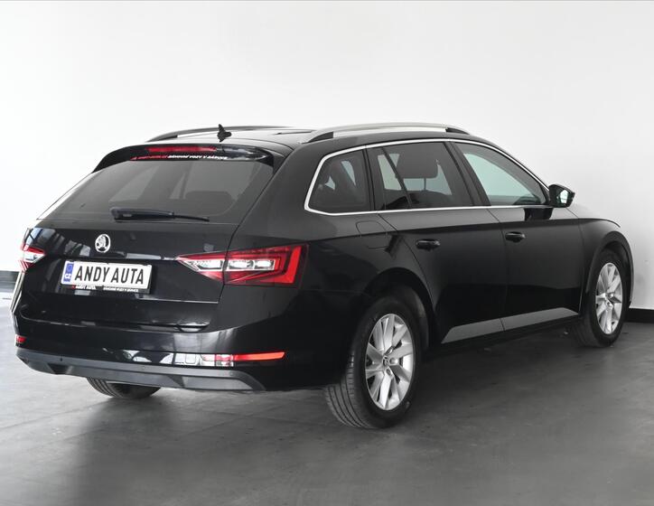 Škoda Superb 3