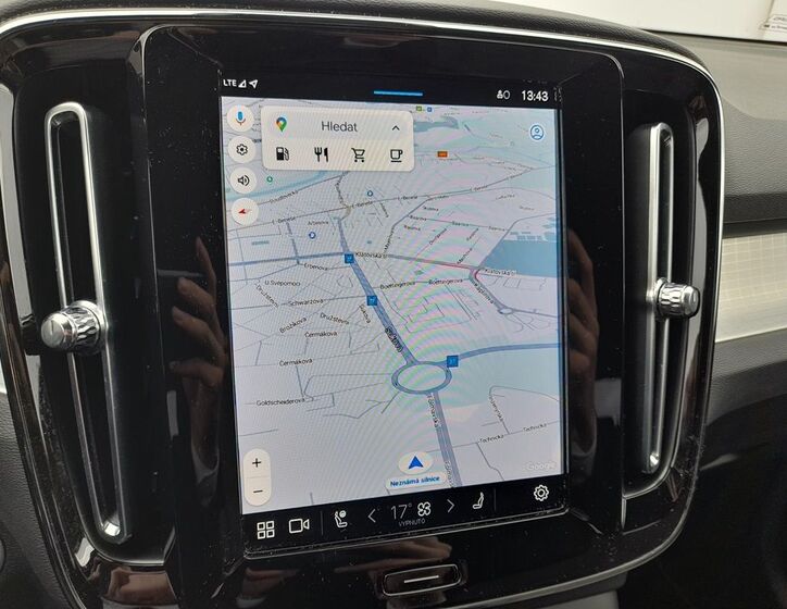 Volvo XC40 22