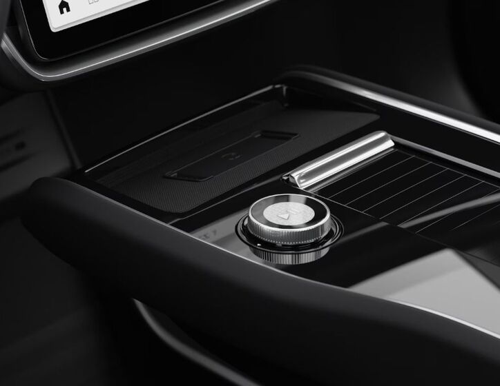 Volvo EX90 12