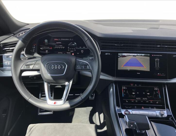Audi SQ8 18