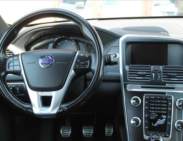 Volvo XC60 10