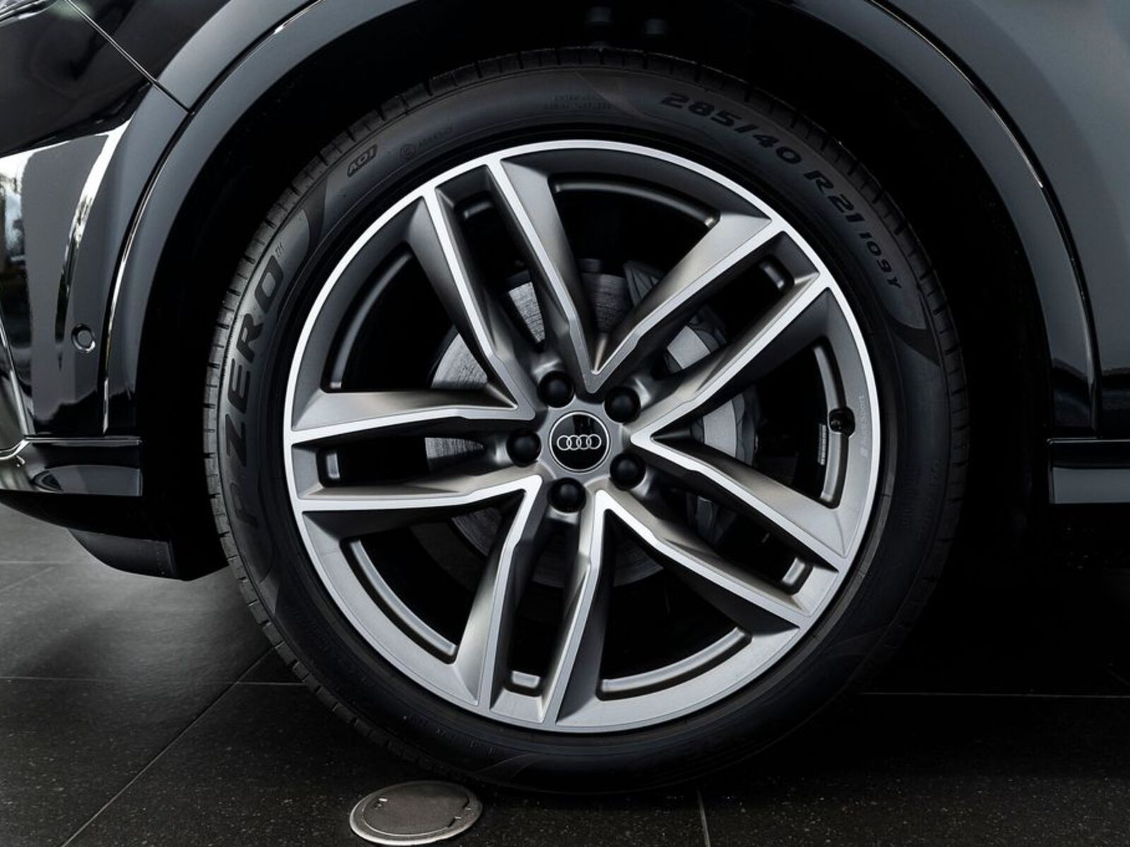 Audi Q7 11