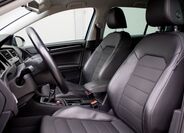 Volkswagen Golf 9