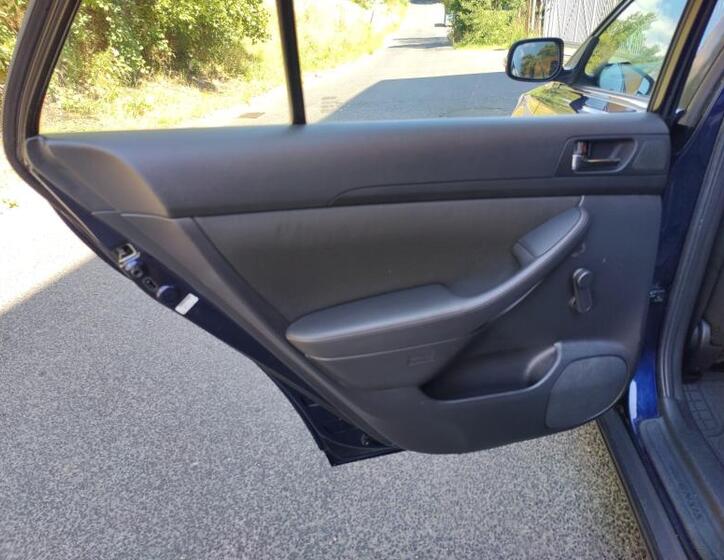 Toyota Avensis 13