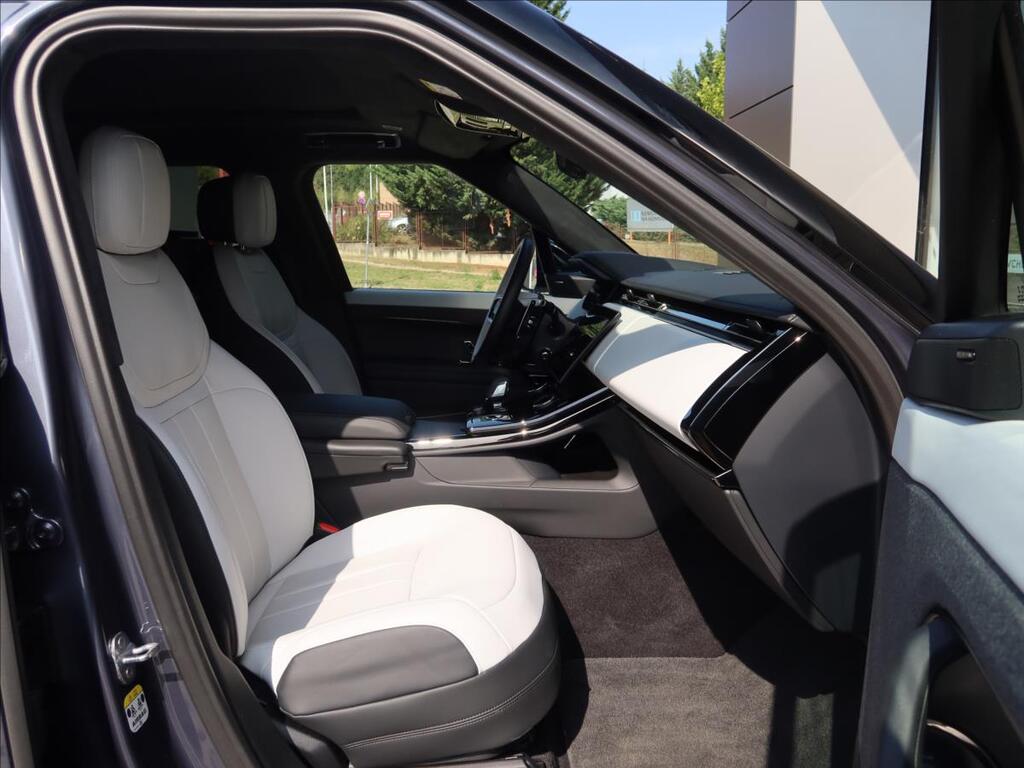 Land Rover Range Rover Sport 16